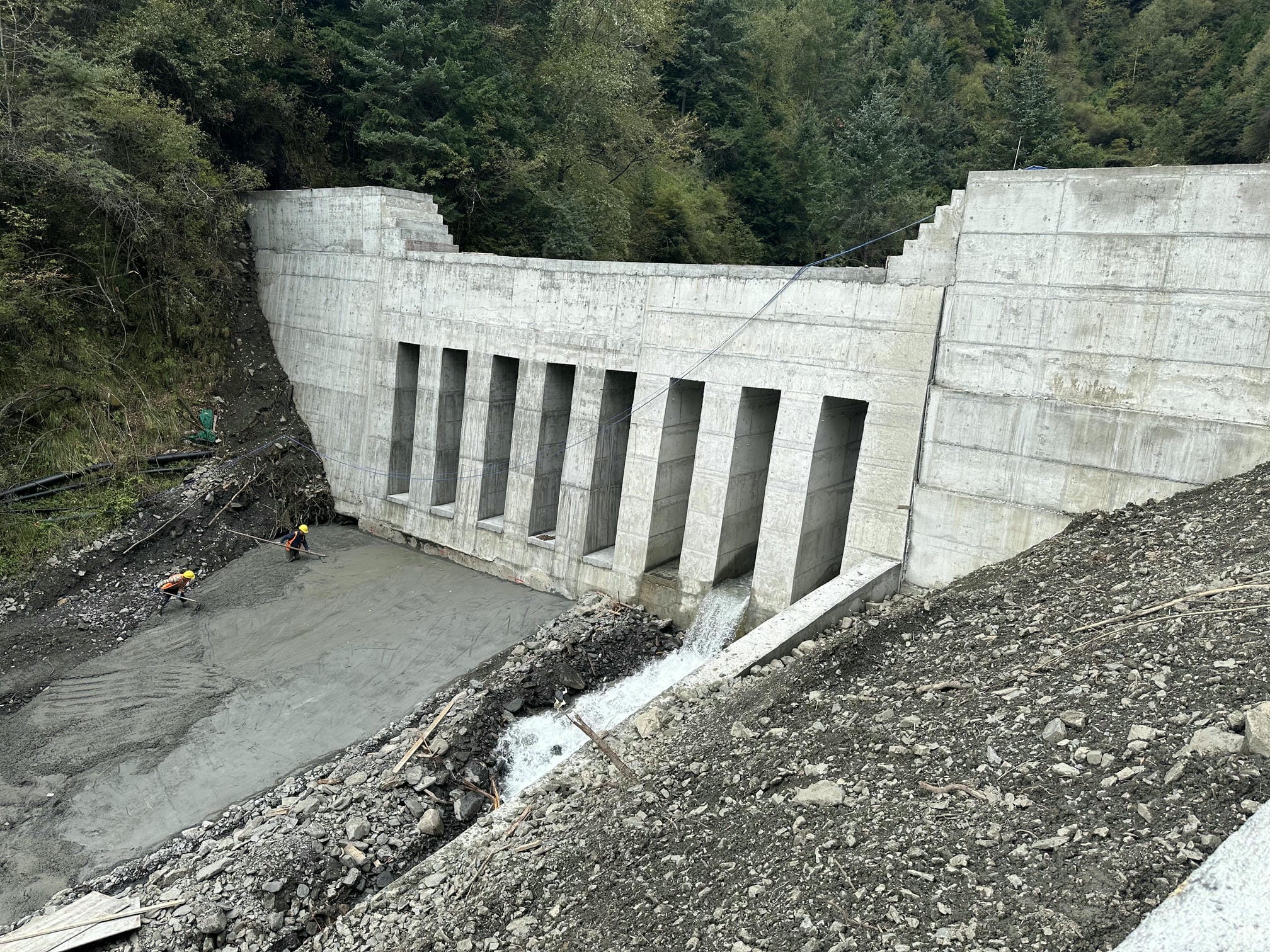 加速推进地灾治理项目，，，筑牢防灾减灾清静屏障